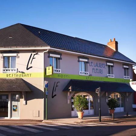 Le Laurier Fleuri Hotel Vertou Bagian luar foto